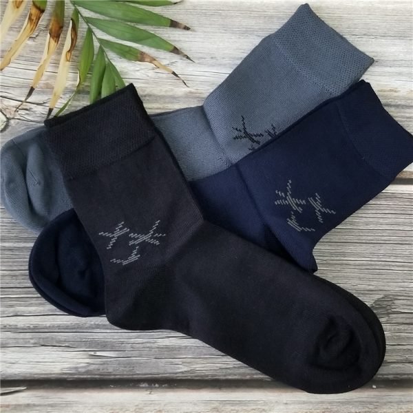 3 pairs of crew socks with leaves