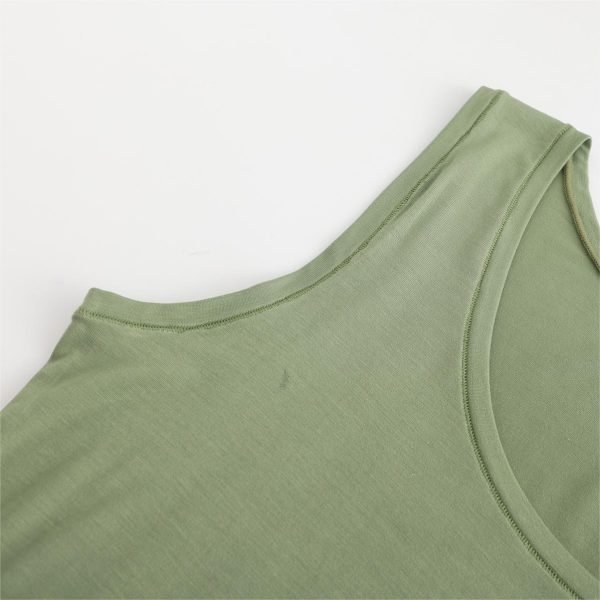 vest detail